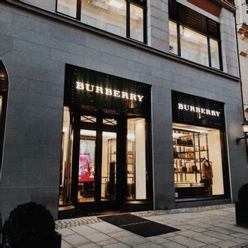 Find Burberry Stores in Oslo, Norway 